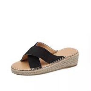 NWT 👡 A NEW APPROACH Strappy Wedge Sandals 👡